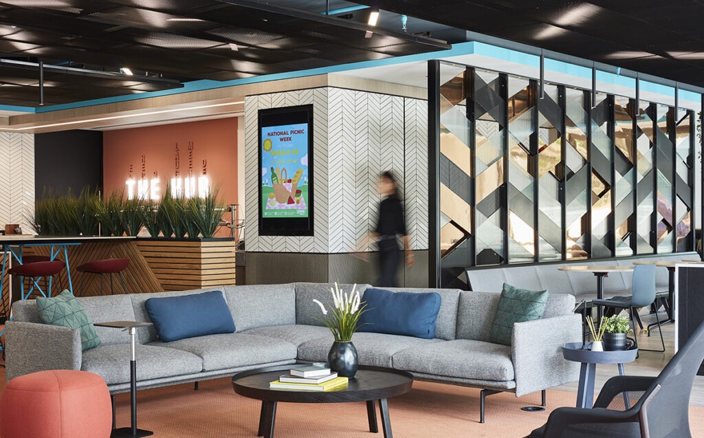 Operating Model Transformation for Global Insurer